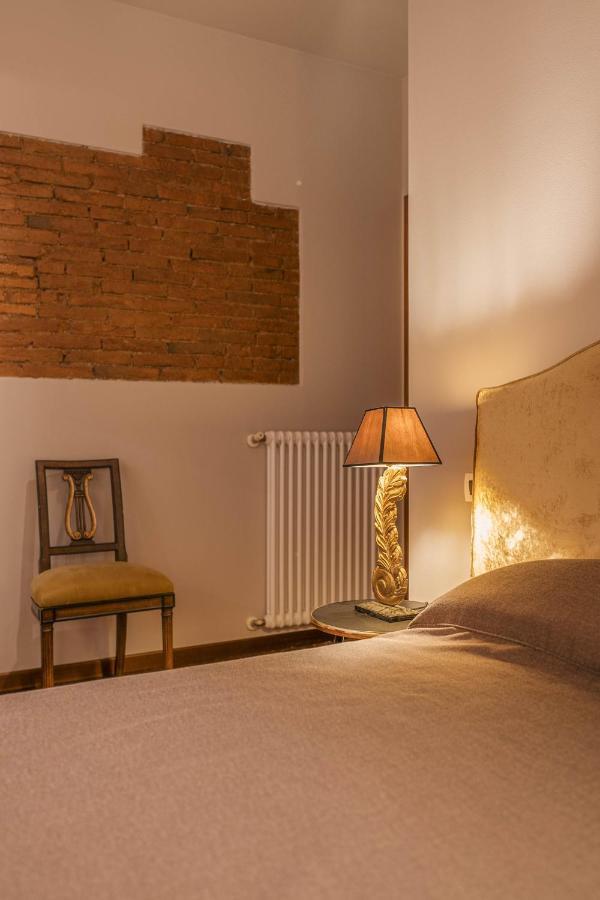 Napule...E Apartments Peschiera del Garda Eksteriør billede